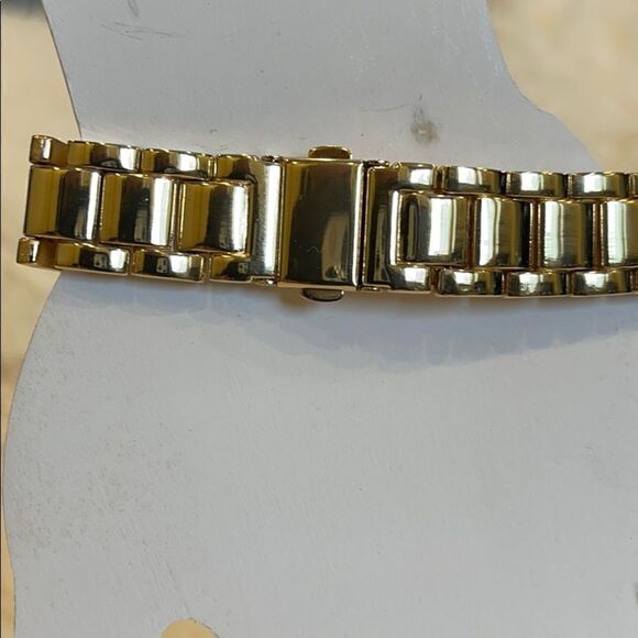 Brand new Jaclyn Smith watch - Picture 4 of 4